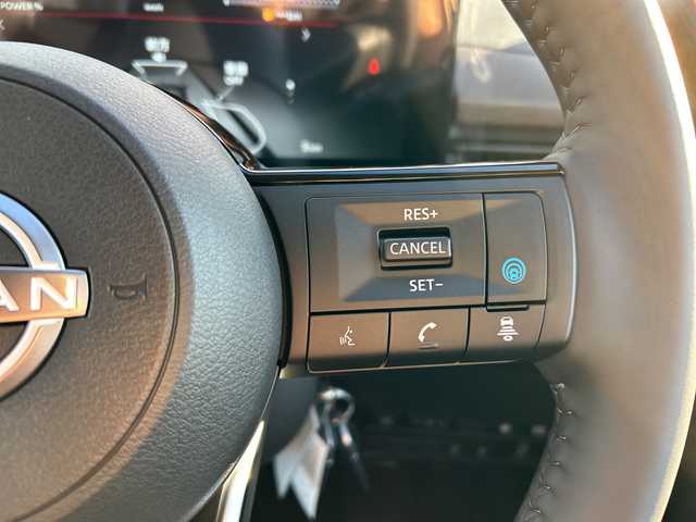 日産 セレナ e－パワー ハイウェイスター V 岐阜県 2025(令7)年 0.1千km ホワイト 登録時走行距離5km/全方位カメラ/両側パワースライドドア/フルセグＴＶ/純正ディスプレイオーディオ/バックカメラ/クルーズコントロール/プロパイロット/ハーフレザーシート/ワイヤレス充電/ＬＥＤヘッドライト/禁煙車/純正アルミホイール/コーナーセンサー/LEDヘッドライト/オートライト/オートマチックハイビーム/フロントフォグランプ/USB入力端子/プッシュスタート/スマートキー/スペアキー/アイドリングストップ