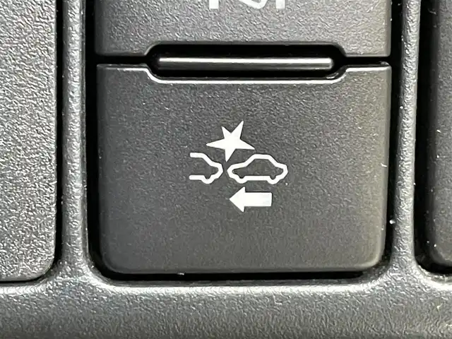 トヨタ アクア S スタイルブラック 岩手県 2021(令3)年 10.6万km ブラックマイカ ワンオーナー/パノラミックビューモニター/クリアランスソナー/トヨタセーフティセンスC/プリクラッシュセーフティ/レーンディパーチャーアラート/オートマチックハイビーム/先行車発進告知機能/横滑り防止装置/シートヒーター/イクリプスナビ/フルセグTV/ドライブレコーダー/ETC/オートエアコン/オートライト/LEDヘッドランプ/15インチスチールホイール/純正ホイールキャップ/純正フロアマット