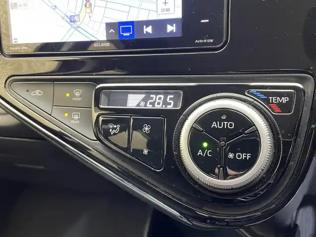 トヨタ アクア S スタイルブラック 岩手県 2021(令3)年 10.6万km ブラックマイカ ワンオーナー/パノラミックビューモニター/クリアランスソナー/トヨタセーフティセンスC/プリクラッシュセーフティ/レーンディパーチャーアラート/オートマチックハイビーム/先行車発進告知機能/横滑り防止装置/シートヒーター/イクリプスナビ/フルセグTV/ドライブレコーダー/ETC/オートエアコン/オートライト/LEDヘッドランプ/15インチスチールホイール/純正ホイールキャップ/純正フロアマット