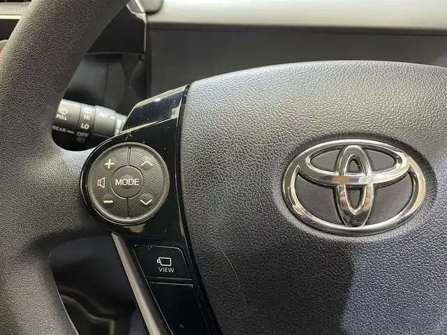 トヨタ アクア S スタイルブラック 岩手県 2021(令3)年 10.6万km ブラックマイカ ワンオーナー/パノラミックビューモニター/クリアランスソナー/トヨタセーフティセンスC/プリクラッシュセーフティ/レーンディパーチャーアラート/オートマチックハイビーム/先行車発進告知機能/横滑り防止装置/シートヒーター/イクリプスナビ/フルセグTV/ドライブレコーダー/ETC/オートエアコン/オートライト/LEDヘッドランプ/15インチスチールホイール/純正ホイールキャップ/純正フロアマット