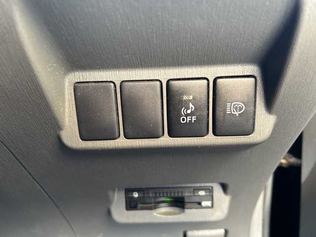 トヨタ プリウス α G 東京都 2013(平25)年 13.1万km ブラック 純正ナビ/(DVD・CD・Bluetooth・AM・FM)/ドライブレコーダー/３列シート/クルーズコントロール/ETC/後席用モニター/純正フロアマット/ドアバイザー/取扱説明書/保証書/記録簿