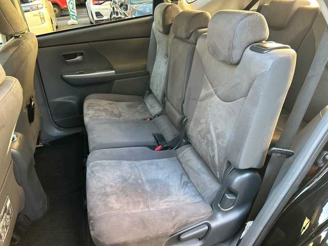 トヨタ プリウス α G 東京都 2013(平25)年 13.1万km ブラック 純正ナビ/(DVD・CD・Bluetooth・AM・FM)/ドライブレコーダー/３列シート/クルーズコントロール/ETC/後席用モニター/純正フロアマット/ドアバイザー/取扱説明書/保証書/記録簿