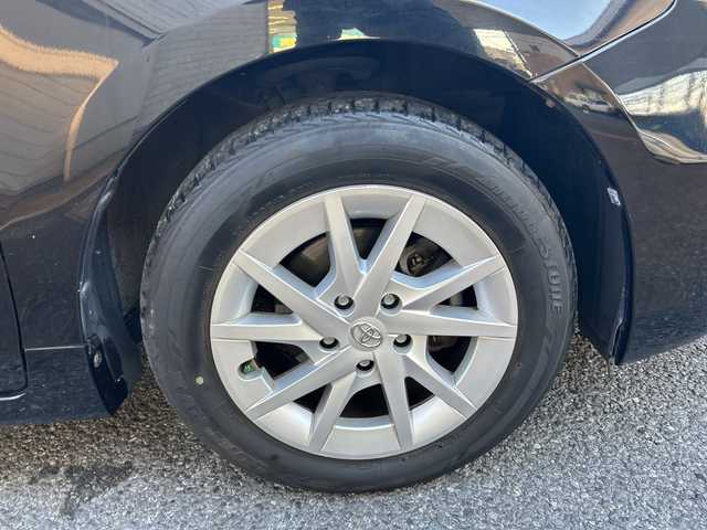 トヨタ プリウス α G 東京都 2013(平25)年 13.1万km ブラック 純正ナビ/(DVD・CD・Bluetooth・AM・FM)/ドライブレコーダー/３列シート/クルーズコントロール/ETC/後席用モニター/純正フロアマット/ドアバイザー/取扱説明書/保証書/記録簿