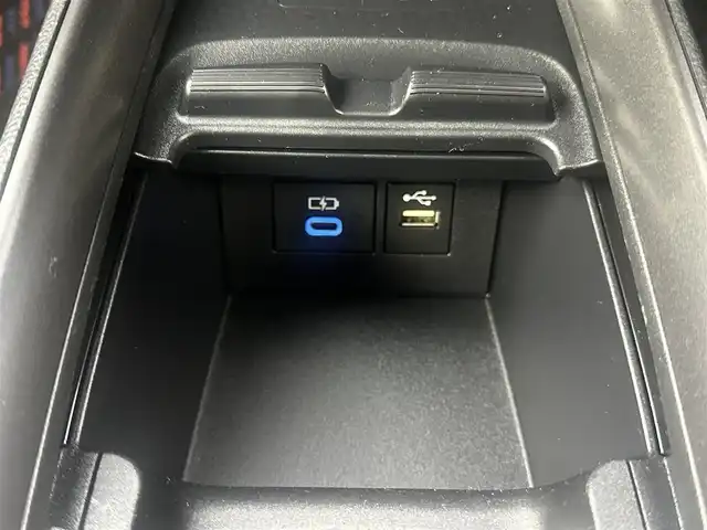 トヨタ アクア Z 愛知県 2022(令4)年 1.9万km プラチナホワイトパールマイカ モデリスタエアロパーツセット/　　・フロントスポイラー/　　・サイドスカート/　　・リヤスパッツ/WREST製15インチアルミホイール/純正ディスプレイオーディオ/バックカメラ/ETC2.0/ステアリングリモコン/ハンドルヒーター/シートヒーター/ナノイーX/トヨタセーフティセンス/　　・プリクラッシュセーフティ　　/　　・レーントレーシングアシスト/　　・レーントレーシングアシスト/　　・オートマチックハイビーム/　　・ロードサインアシスト/インテリジェントクリアランスソナー/SRSエアバッグ（運転席・助手席・サイド・カーテンシールド）/スマートキー
