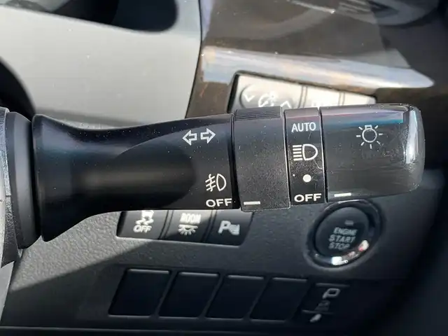 トヨタ ヴェルファイア 2．4Z プラチナセレⅡ ゴールド 福井県 2011(平23)年 7.8万km ブラック (株)IDOMが運営する【じしゃロン福井店】の自社ローン専用車両になりますこちらは現金またはオートローンご利用時の価格です。自社ローンご希望の方は別途その旨お申付け下さい/アルパインナビ/バックカメラ/フルセグテレビ/ステアリングスイッチ/両側パワースライドドア/パワーバックドア
