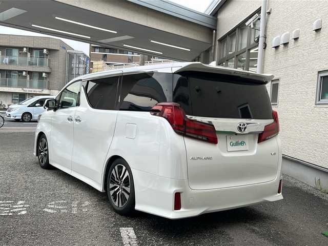 トヨタ アルファード SC 兵庫県 2021(令3)年 1万km ホワイトパールクリスタルシャイン ワンオーナー/純正ディスプレイオーディオ/　Bluetooth・USB・AM/FM/プッシュスタート/バックカメラ/前後コーナーセンサー/デジタルインナーミラー/前後ドライブレコーダー/純正ビルトインETC2.0/VIPER/両側パワースライドドア/パワーバックドア/アダプティブクルーズコントロール/パーキングアシスト/アイドリングストップ/レーンキープアシスト/衝突被害軽減システム/横滑り防止装置/アクセル踏み間違い防止装置/盗難防止装置/全席パワーシート/D席・N席シートヒーター/D席・N席エアシート/シートメモリー/オットマン/ウォークスルー/ステアリングヒーター/純正LEDヘッドライト/オートライト/オートマチックハイビーム/純正アルミホイール/純正フロアマット/スマートキー/スペアキー×１/取扱説明書/保証書