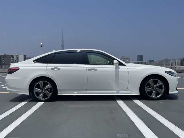 トヨタ クラウン RS アドバンス 東京都 2020(令2)年 3.1万km ホワイトパールクリスタルシャイン ワンオーナー/純正ナビ/TV・AM・FM・交通情報・DISC・サウンドライブラリ/・SD・USB・BT・Miracast・AUX/レーダークルーズコントロール/衝突軽減ブレーキ/パドルシフト/電子パーキングブレーキ/ETC2.0/ドライブレコーダー前後/パワーシートD/N席/ヘッドアップディスプレイ/IPAスイッチ/純正18インチアルミホイール/スペアキー1個/カードキー1個/保証書/取扱説明書