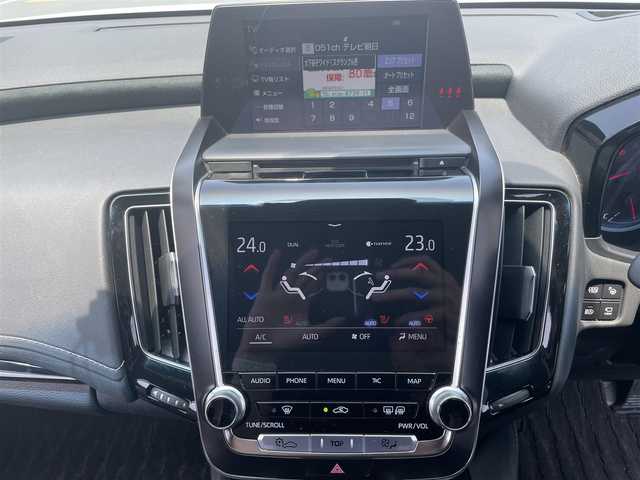 トヨタ クラウン RS アドバンス 東京都 2020(令2)年 3.1万km ホワイトパールクリスタルシャイン ワンオーナー/純正ナビ/TV・AM・FM・交通情報・DISC・サウンドライブラリ/・SD・USB・BT・Miracast・AUX/レーダークルーズコントロール/衝突軽減ブレーキ/パドルシフト/電子パーキングブレーキ/ETC2.0/ドライブレコーダー前後/パワーシートD/N席/ヘッドアップディスプレイ/IPAスイッチ/純正18インチアルミホイール/スペアキー1個/カードキー1個/保証書/取扱説明書