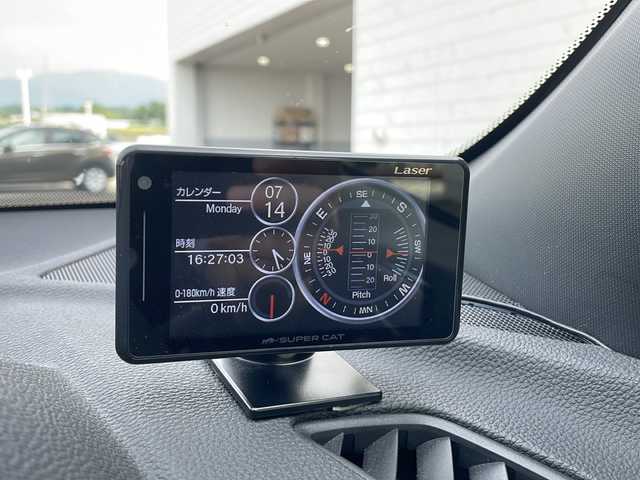 三菱 エクリプス クロス ＰＨＥＶ P 富山県 2022(令4)年 0.7万km ホワイトダイヤモンド 4WD/社外HDDナビ（CN-F1X10HD）/フルセグ/バックカメラ/ETC/ヘッドアップディスプレイ/衝突被害軽減ブレーキ/レーンキープアシスト/レーダークルーズコントロール/ブラインドスポットモニター/コーナーセンサー/パドルシフト/AC100V/1500W/ハーフレザーシート/運転席パワーシート/シートヒーター