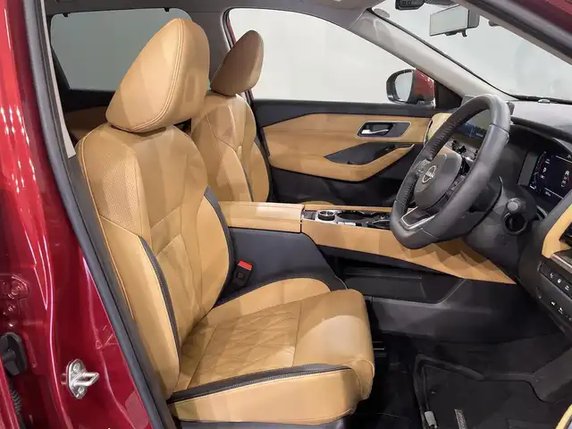 日産 エクストレイル G e－4ORCE 愛知県 2024(令6)年 0.3万km 赤 純正12.3インチディスプレイ/ナッパレザーシート/プロパイロット/衝突軽減ブレーキ/アラウンドビューモニター/100V電源/ビルトインETC2.0/シートヒーター/LEDヘッドライト/ドライブレコーダー/ワイヤレス充電/デジタルインナーミラー/ブラインドスポットモニター/パワーシート/電動リアゲート/フルセグTV/Bluetooth/コーナーセンサー/レーンキープアシスト/パーキングアシスト/オートハイビーム/Carplay/プッシュスタート/USB接続/ルーフレール/スマートキー/純正フロアマット/純正アルミホイール/オートライト/ヘッドアップディスプレイ/