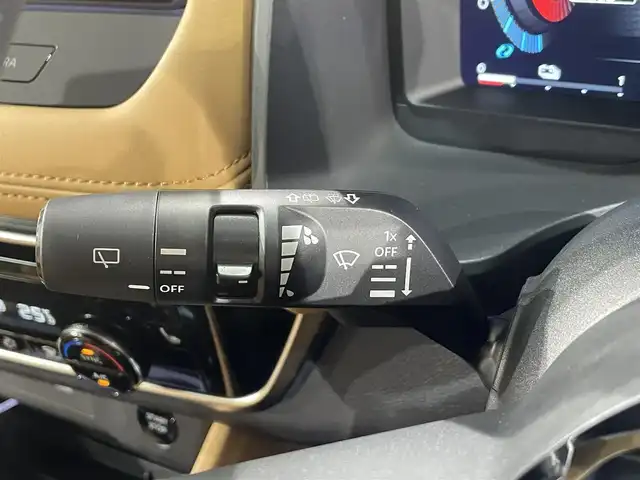 日産 エクストレイル G e－4ORCE 愛知県 2024(令6)年 0.3万km 赤 純正12.3インチディスプレイ/ナッパレザーシート/プロパイロット/衝突軽減ブレーキ/アラウンドビューモニター/100V電源/ビルトインETC2.0/シートヒーター/LEDヘッドライト/ドライブレコーダー/ワイヤレス充電/デジタルインナーミラー/ブラインドスポットモニター/パワーシート/電動リアゲート/フルセグTV/Bluetooth/コーナーセンサー/レーンキープアシスト/パーキングアシスト/オートハイビーム/Carplay/プッシュスタート/USB接続/ルーフレール/スマートキー/純正フロアマット/純正アルミホイール/オートライト/ヘッドアップディスプレイ/