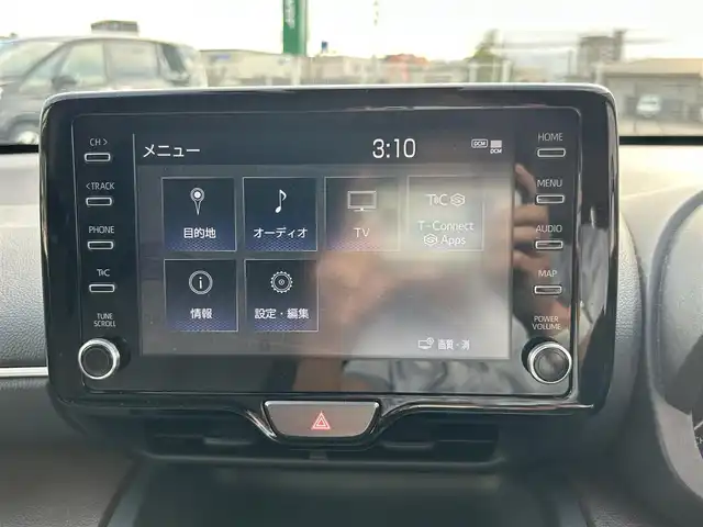 トヨタ ヤリスクロス ハイブリッド Z 福岡県 2020(令2)年 4.8万km ホワイトパールクリスタルシャイン 純正8型ディスプレイオーディオ【フルセグTV/BT】 アラウンドビューモニター トヨタセーフティー コーナーセンサー クルーズコントロール【レーダー】 ドラレコ ETC シートヒーター オートホールド USBポート 純正フロアマット LED 純正アルミホイール プッシュスタート スマートキー