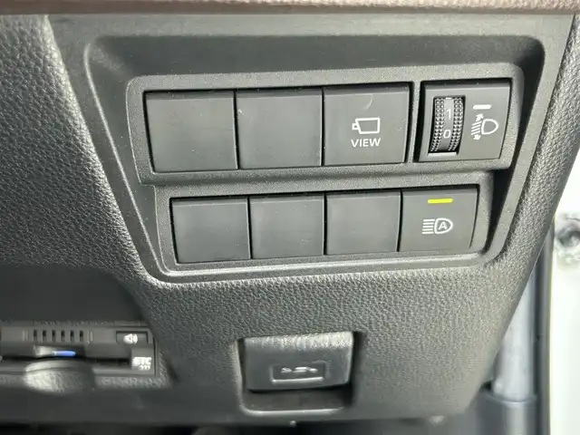 トヨタ ヤリスクロス ハイブリッド Z 福岡県 2020(令2)年 4.8万km ホワイトパールクリスタルシャイン 純正8型ディスプレイオーディオ【フルセグTV/BT】 アラウンドビューモニター トヨタセーフティー コーナーセンサー クルーズコントロール【レーダー】 ドラレコ ETC シートヒーター オートホールド USBポート 純正フロアマット LED 純正アルミホイール プッシュスタート スマートキー