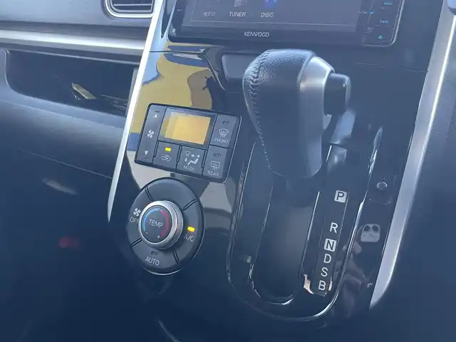 ダイハツ タント カスタム RS スマセレSA&SN 青森県 2014(平26)年 8.9万km パールホワイトⅢ (株)IDOMが運営する【じしゃロン青森店】の自社ローン専用車両になりますこちらは現金、またはオートローンご利用時の価格です。自社ローンご希望の方は別途その旨お申付け下さい。/４WD/スマートキー/社外ナビ(CD、DVD、BT)/フルセグテレビ/バックカメラ/両側パワースライドドア