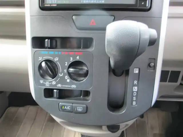 ダイハツ タント L SA Ⅲ 千葉県 2017(平29)年 3万km コットンアイボリー 純正7型SDナビ、フルセグTV/オーディオ【CD/DVD/SD/BT】/両側スライドドア/スマートアシストIII/アイドリングストップ/オートハイビーム/リアソナー/純正ドアバイザー&フロアマット/キーレスエントリー/ISOFIX/新車整備手帳/取扱説明書/スペアキー