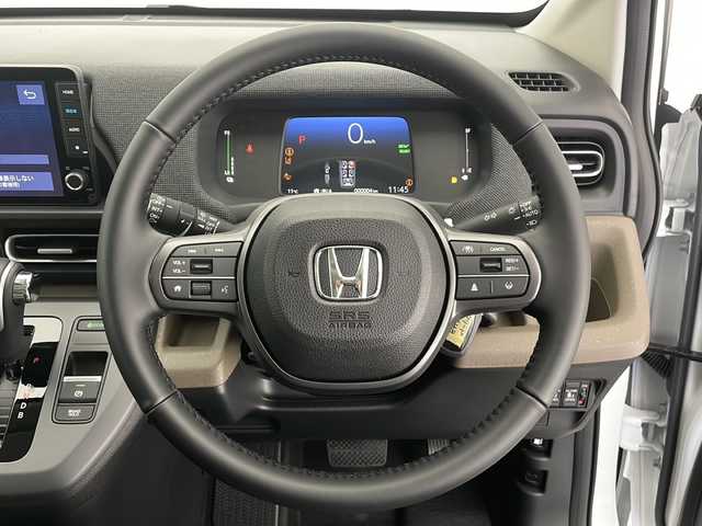 ホンダ フリード ハイブリット e:HEV AIR EX 長野県 2025(令7)年 0.1千km プラチナホワイトパール 4WD/届出済未使用車/純正9型メモリナビ/フルセグ&USB&BT&AppleCarPlay&AndoridAuto/ホンダセンシング/アダプティブクルーズコントロール/レーンキープアシスト/衝突軽減ブレーキ/コーナーセンサー/ブラインドスポットインフォメーション/両側パワースライドドア/ハーフレザーシート/前席シートヒーター/ステアリングスイッチ/ウォークスルー/バックカメラ/LEDヘッドライト/オートライト/オートマチックハイビーム/電動格納ミラー/ウィンカーミラー/純正15インチAW装着/プッシュスタート/スマートキー/スペアキー1本/取扱説明書/新車保証書