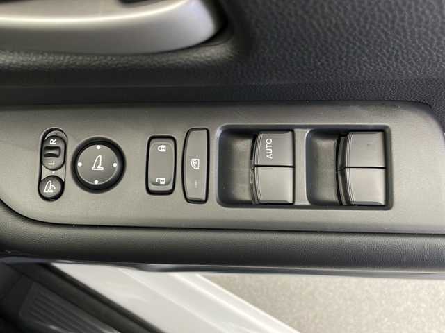 ホンダ フリード ハイブリット e:HEV AIR EX 長野県 2025(令7)年 0.1千km プラチナホワイトパール 4WD/届出済未使用車/純正9型メモリナビ/フルセグ&USB&BT&AppleCarPlay&AndoridAuto/ホンダセンシング/アダプティブクルーズコントロール/レーンキープアシスト/衝突軽減ブレーキ/コーナーセンサー/ブラインドスポットインフォメーション/両側パワースライドドア/ハーフレザーシート/前席シートヒーター/ステアリングスイッチ/ウォークスルー/バックカメラ/LEDヘッドライト/オートライト/オートマチックハイビーム/電動格納ミラー/ウィンカーミラー/純正15インチAW装着/プッシュスタート/スマートキー/スペアキー1本/取扱説明書/新車保証書