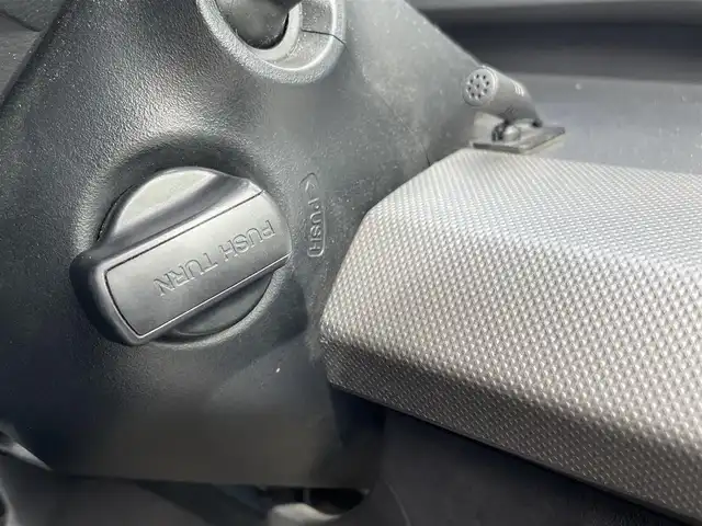 ホンダ フリード ハイブリット ジャストセレクション 東京都 2014(平26)年 8.2万km モダンスティールM (株)IDOMが運営する【じしゃロン昭島店】の自社ローン専用車両になります。こちらは現金またはオートローンご利用時の価格です。自社ローンご希望の方は別途その旨お申付け下さい/純正インターナビ/BT/フルセグ/DVD/CD/バックカメラ/前後ドライブレコーダー/ハーフレザーシート/両側パワースライドドア/ステアリングスイッチ/LEDライト/アルミ純正/フロアマット純正/チップアップシート