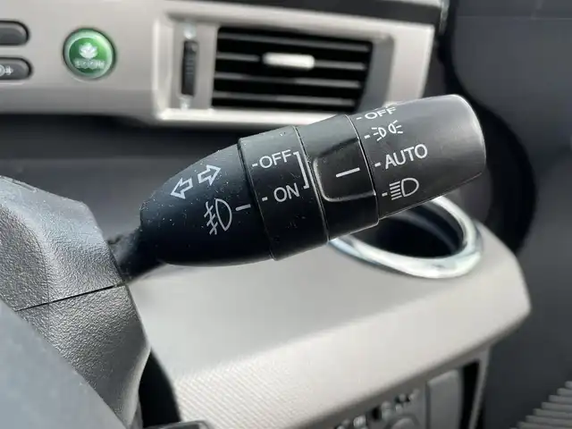 ホンダ フリード ハイブリット ジャストセレクション 東京都 2014(平26)年 8.2万km モダンスティールM (株)IDOMが運営する【じしゃロン昭島店】の自社ローン専用車両になります。こちらは現金またはオートローンご利用時の価格です。自社ローンご希望の方は別途その旨お申付け下さい/純正インターナビ/BT/フルセグ/DVD/CD/バックカメラ/前後ドライブレコーダー/ハーフレザーシート/両側パワースライドドア/ステアリングスイッチ/LEDライト/アルミ純正/フロアマット純正/チップアップシート