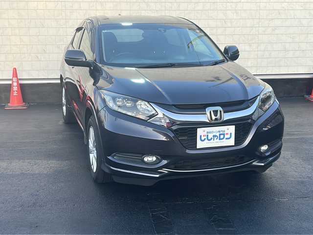 ホンダ ヴェゼル ハイブリッド X 長野県 2015(平27)年 13.5万km ルーセブラックM (株)IDOMが運営する【じしゃロン長野店】の自社ローン専用車両になります。こちらは現金またはオートローンご利用時の価格です。自社ローンご希望の方は別途その旨お申付け下さい/社外ナビ/Bluetooth/バックカメラ/フルセグテレビ/ETC/シートヒーター/純正ホイール
