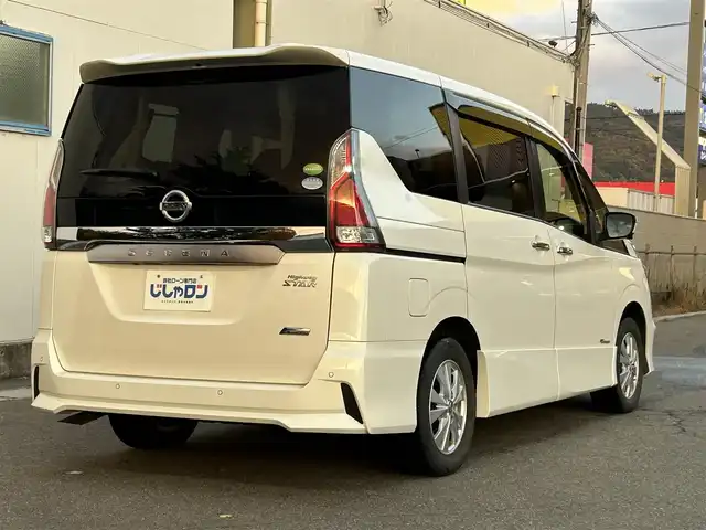 日産 セレナ ハイウェイスター 福島県 2017(平29)年 12.4万km ブリリアントホワイトパール (株)IDOMが運営する【じしゃロン福島店】の自社ローン専用車両になります。こちらは現金またはオートローンご利用時の価格です。自社ローンご希望の方は別途その旨お申付け下さい/純正SDナビ/フルセグテレビ/コーナーセンサー/クルーズコントロール/ドアバイザー/アラウンドビューモニター/両側パワースライドドア/LEDヘッドライト/純正AW/エマージェンシーブレーキ