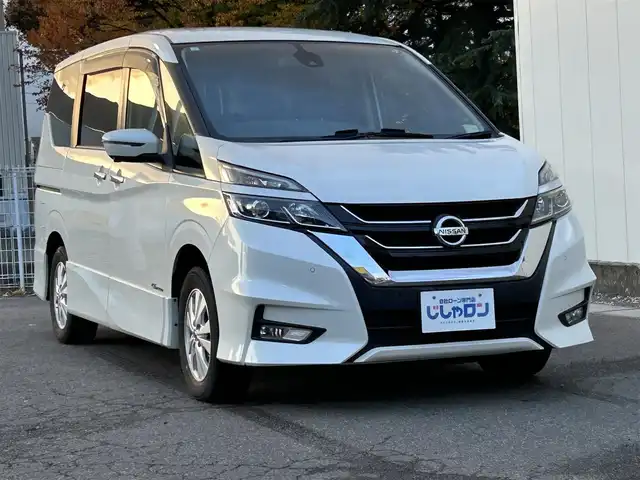 日産 セレナ ハイウェイスター 福島県 2017(平29)年 12.4万km ブリリアントホワイトパール (株)IDOMが運営する【じしゃロン福島店】の自社ローン専用車両になります。こちらは現金またはオートローンご利用時の価格です。自社ローンご希望の方は別途その旨お申付け下さい/純正SDナビ/フルセグテレビ/コーナーセンサー/クルーズコントロール/ドアバイザー/アラウンドビューモニター/両側パワースライドドア/LEDヘッドライト/純正AW/エマージェンシーブレーキ