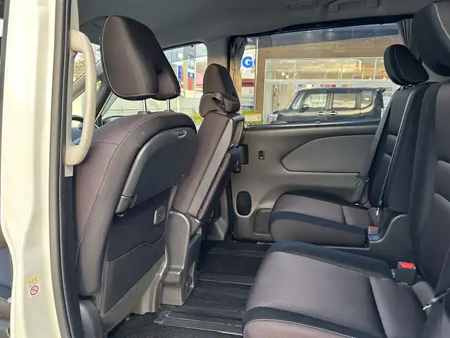 日産 セレナ ハイウェイスター 福島県 2017(平29)年 12.4万km ブリリアントホワイトパール (株)IDOMが運営する【じしゃロン福島店】の自社ローン専用車両になります。こちらは現金またはオートローンご利用時の価格です。自社ローンご希望の方は別途その旨お申付け下さい/純正SDナビ/フルセグテレビ/コーナーセンサー/クルーズコントロール/ドアバイザー/アラウンドビューモニター/両側パワースライドドア/LEDヘッドライト/純正AW/エマージェンシーブレーキ