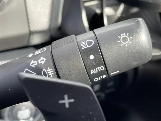 スバル フォレスター X－ブレイク 大阪府 2019(令1)年 6.1万km クリスタルホワイトP アイサイトセイフティプラス/・スバルリアビークルディテクション/・ハイビームアシスト/・フロント/サイドビューモニター/・スマートリアビューモニター/アイサイト/・アダプティブ・クルーズ・コントロール/・プリクラッシュブレーキ/・アクティブレーンキープ/・ツーリングアシスト/純正メーカーナビ/・Bluetooth/フルセグTV/CD/ラジオ/ダイアトーンサウンド/主要装備/・左サイドバックビューモニター/・BSM/・パワーリアゲート/メモリー付き/・ハーフレザーシート/・パワーシート/メモリー付/・シートヒーター後席付き/・XMODE/・ステアリングヒーター/・ステアリングリモコン/・ステアリング連動ヘッドライト/・ドライブレコーダー/・ETC