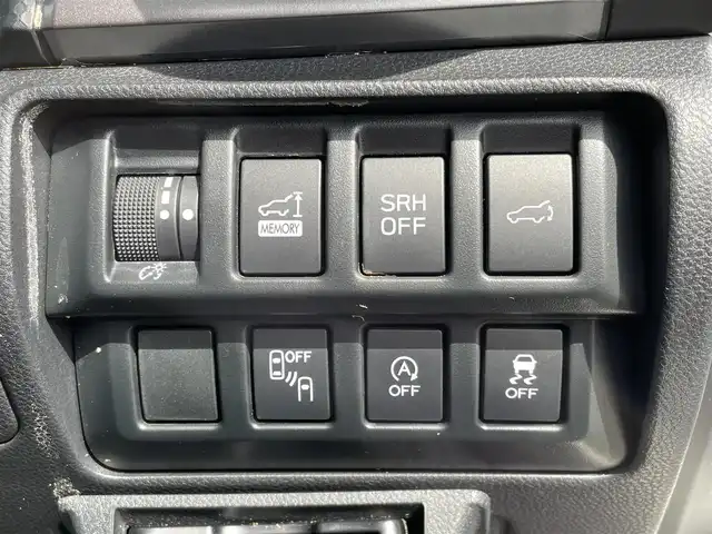 スバル フォレスター X－ブレイク 大阪府 2019(令1)年 6.1万km クリスタルホワイトP アイサイトセイフティプラス/・スバルリアビークルディテクション/・ハイビームアシスト/・フロント/サイドビューモニター/・スマートリアビューモニター/アイサイト/・アダプティブ・クルーズ・コントロール/・プリクラッシュブレーキ/・アクティブレーンキープ/・ツーリングアシスト/純正メーカーナビ/・Bluetooth/フルセグTV/CD/ラジオ/ダイアトーンサウンド/主要装備/・左サイドバックビューモニター/・BSM/・パワーリアゲート/メモリー付き/・ハーフレザーシート/・パワーシート/メモリー付/・シートヒーター後席付き/・XMODE/・ステアリングヒーター/・ステアリングリモコン/・ステアリング連動ヘッドライト/・ドライブレコーダー/・ETC