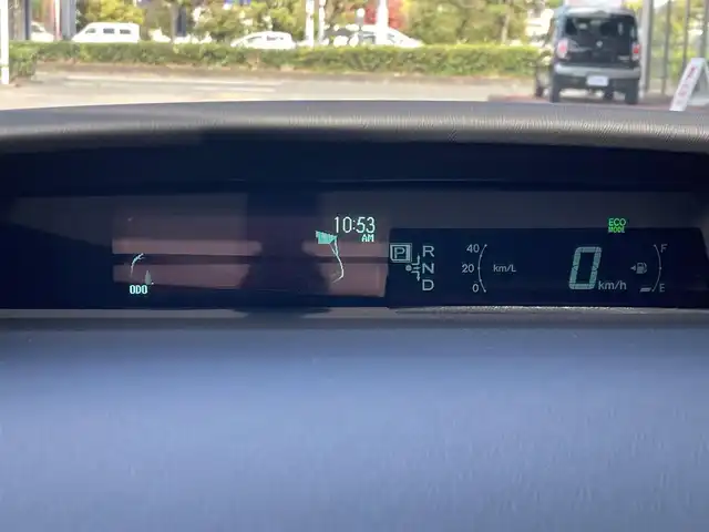 トヨタ プリウス S ツーリングセレクション 静岡県 2011(平23)年 9.1万km ホワイトパールクリスタルシャイン (株)IDOMが運営する【じしゃロン焼津店】の自社ローン専用車両になります。こちらは現金またはオートローンご利用時の価格です。自社ローンご希望の方は別途その旨お申付け下さい　/社外SDナビ/（ワンセグTV/CD）/ETC/純正アルミホイール/HIDヘッドライト/オートライト/プッシュスタート＆スマートキー