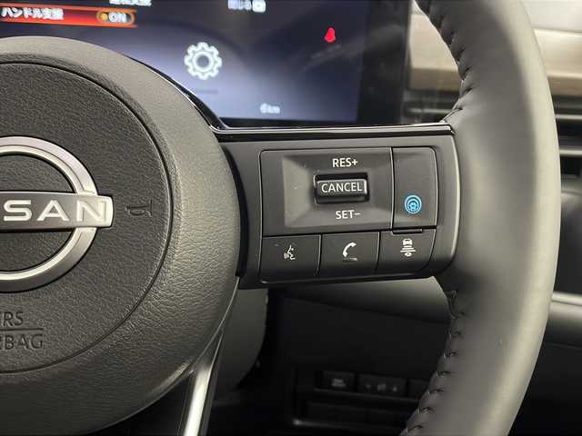 日産 セレナ e－パワー ハイウェイスター V 栃木県 2025(令7)年 0.1千km プリズムホワイト 登録済み未使用車/純正ナビ12.3インチ/（BT/フルセグ/USB/AM/FM）/全周囲カメラ/両側パワースライドドア/衝突軽減システム/車線逸脱抑制機能/レーダークルーズコントロール/駐車支援/先行車発進お知らせ/標識認識機能/ETC2.0/ワイヤレス充電/インテリジェントルームミラー/ブラインドスポットモニター/純正アルミホイール/ステアリングスイッチ/プッシュスタート/スマートキー/スペアキー