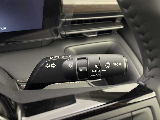 日産 セレナ e－パワー ハイウェイスター V 栃木県 2025(令7)年 0.1千km プリズムホワイト 登録済み未使用車/純正ナビ12.3インチ/（BT/フルセグ/USB/AM/FM）/全周囲カメラ/両側パワースライドドア/衝突軽減システム/車線逸脱抑制機能/レーダークルーズコントロール/駐車支援/先行車発進お知らせ/標識認識機能/ETC2.0/ワイヤレス充電/インテリジェントルームミラー/ブラインドスポットモニター/純正アルミホイール/ステアリングスイッチ/プッシュスタート/スマートキー/スペアキー