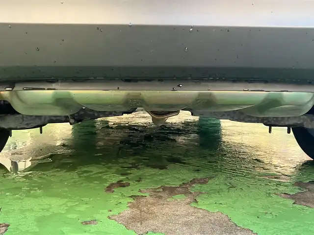 マツダ アクセラ スポーツ 15S 神奈川県 2014(平26)年 5.7万km ブルーリフレックスマイカ マツダコネクトナビ/Bluetooth/CD/DVD/USB/衝突被害軽減ブレーキ/クルーズコントロール/バックカメラ/ETC/アイドリングストップ/横滑り防止装置/ステアリングスイッチ/社外17AW/ブルーリフレックスマイカ