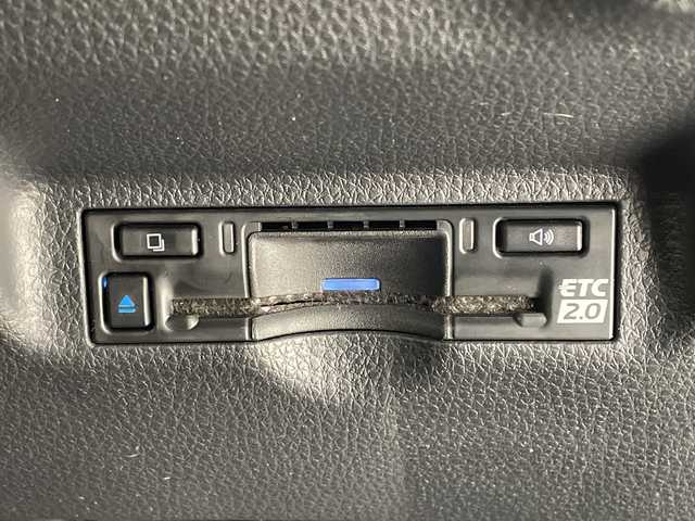 トヨタ シエンタ X 愛知県 2024(令6)年 2.2万km アーバンカーキ セーフティセンス　/純正ＤＡ　/パワスラ　/レーダークルコン　/バックカメラ　/コーナーセンサー　/ＥＴＣ２．０　/ＬＥＤヘッド　/レーンキープ　/オートハイビーム　/ステアリングスイッチ　/スマートキー　/プッシュスタート