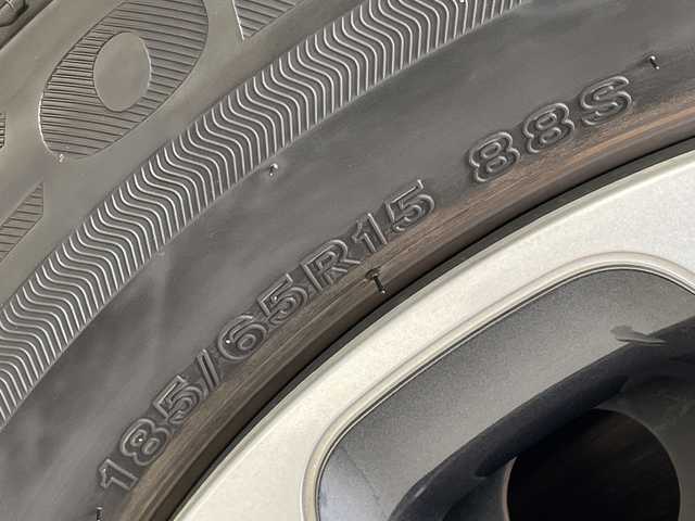 トヨタ シエンタ X 愛知県 2024(令6)年 2.2万km アーバンカーキ セーフティセンス　/純正ＤＡ　/パワスラ　/レーダークルコン　/バックカメラ　/コーナーセンサー　/ＥＴＣ２．０　/ＬＥＤヘッド　/レーンキープ　/オートハイビーム　/ステアリングスイッチ　/スマートキー　/プッシュスタート