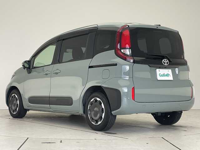 トヨタ シエンタ X 愛知県 2024(令6)年 2.2万km アーバンカーキ セーフティセンス　/純正ＤＡ　/パワスラ　/レーダークルコン　/バックカメラ　/コーナーセンサー　/ＥＴＣ２．０　/ＬＥＤヘッド　/レーンキープ　/オートハイビーム　/ステアリングスイッチ　/スマートキー　/プッシュスタート