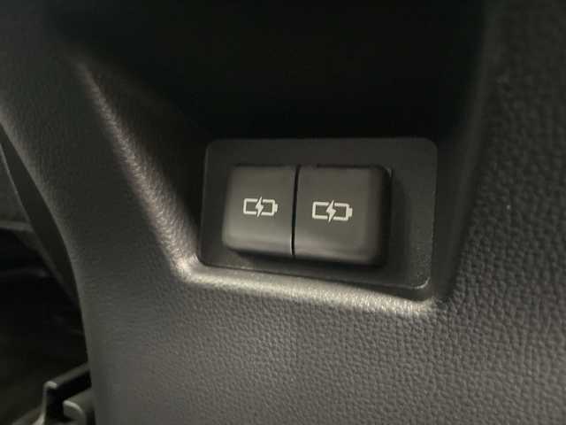 トヨタ ハリアー ハイブリッド Z 愛知県 2023(令5)年 4.4万km プレシャスブラックパール 純正12.3インチナビ/パノラミックビューモニター/調光パノラマルーフ(電動シェード)/ハーフレザーシート/JBLサウンド/フルセグTV/Bluetooth・USB・AppleCarPlay・AndroidAuto/HDMI/ETC2.0/AC100V・1500Wコンセント/デジタルインナーミラー/カラーヘッドアップディスプレイ/パワーバックドア/トヨタセーフティセンス/プリクラッシュセーフティ/レーントレーシングアシスト/レーダークルーズコントロール/アダプティブハイビームシステム/ロードサインアシスト/ドライバー異常時対応システム/先行車発進告知/横滑り防止/ヒルスタートアシスト/PKSB/BSM/車両接近通報/LEDヘッドライト/オートライト/フロントフォグランプ/オート格納ミラー/運転席パワーシート/運転席電動ランバーサポート/オートチルトアウェイ&リターン機能/ナノイーX/純正フロアマット/純正ラゲッジルームシート/充電用USB端子(TypeC)/純正19インチアルミホイール(スーパークロームメタリック塗装)