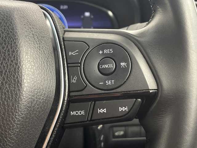 トヨタ ハリアー ハイブリッド Z 愛知県 2023(令5)年 4.4万km プレシャスブラックパール 純正12.3インチナビ/パノラミックビューモニター/調光パノラマルーフ(電動シェード)/ハーフレザーシート/JBLサウンド/フルセグTV/Bluetooth・USB・AppleCarPlay・AndroidAuto/HDMI/ETC2.0/AC100V・1500Wコンセント/デジタルインナーミラー/カラーヘッドアップディスプレイ/パワーバックドア/トヨタセーフティセンス/プリクラッシュセーフティ/レーントレーシングアシスト/レーダークルーズコントロール/アダプティブハイビームシステム/ロードサインアシスト/ドライバー異常時対応システム/先行車発進告知/横滑り防止/ヒルスタートアシスト/PKSB/BSM/車両接近通報/LEDヘッドライト/オートライト/フロントフォグランプ/オート格納ミラー/運転席パワーシート/運転席電動ランバーサポート/オートチルトアウェイ&リターン機能/ナノイーX/純正フロアマット/純正ラゲッジルームシート/充電用USB端子(TypeC)/純正19インチアルミホイール(スーパークロームメタリック塗装)