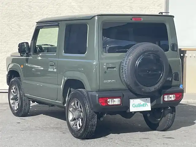 スズキ ジムニー XC 大阪府 2021(令3)年 1万km ジャングルグリーン 5MT/純正8型ナビ フルセグTV CD DVD BT/バックカメラ/ETC/前後ドラレコ/スマートキー 2個/衝突被害軽減ブレーキ/クルーズコントロール/レーンアシスト/オートマチックハイビーム/LEDオートヘッドライト/フォグライト/背面タイヤ/ステアリングリモコン/シートヒーター/ダウンヒルアシストコントロール/革巻きステアリング/W サイド カーテン エアバッグ/保証書 取説 ナビ取説/禁煙車