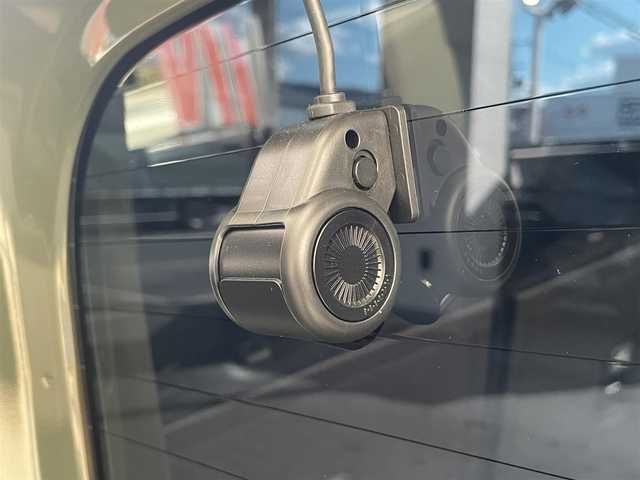 スズキ ジムニー XC 大阪府 2021(令3)年 1万km ジャングルグリーン 5MT/純正8型ナビ フルセグTV CD DVD BT/バックカメラ/ETC/前後ドラレコ/スマートキー 2個/衝突被害軽減ブレーキ/クルーズコントロール/レーンアシスト/オートマチックハイビーム/LEDオートヘッドライト/フォグライト/背面タイヤ/ステアリングリモコン/シートヒーター/ダウンヒルアシストコントロール/革巻きステアリング/W サイド カーテン エアバッグ/保証書 取説 ナビ取説/禁煙車