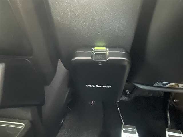 スズキ ジムニー XC 大阪府 2021(令3)年 1万km ジャングルグリーン 5MT/純正8型ナビ フルセグTV CD DVD BT/バックカメラ/ETC/前後ドラレコ/スマートキー 2個/衝突被害軽減ブレーキ/クルーズコントロール/レーンアシスト/オートマチックハイビーム/LEDオートヘッドライト/フォグライト/背面タイヤ/ステアリングリモコン/シートヒーター/ダウンヒルアシストコントロール/革巻きステアリング/W サイド カーテン エアバッグ/保証書 取説 ナビ取説/禁煙車