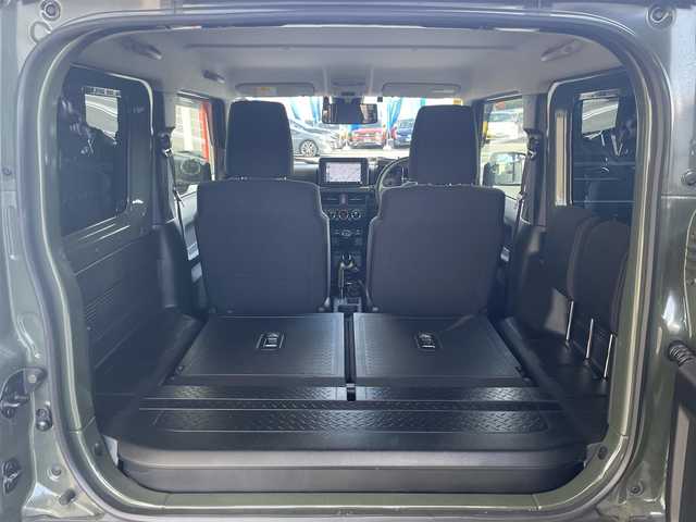 スズキ ジムニー XC 大阪府 2021(令3)年 1万km ジャングルグリーン 5MT/純正8型ナビ フルセグTV CD DVD BT/バックカメラ/ETC/前後ドラレコ/スマートキー 2個/衝突被害軽減ブレーキ/クルーズコントロール/レーンアシスト/オートマチックハイビーム/LEDオートヘッドライト/フォグライト/背面タイヤ/ステアリングリモコン/シートヒーター/ダウンヒルアシストコントロール/革巻きステアリング/W サイド カーテン エアバッグ/保証書 取説 ナビ取説/禁煙車