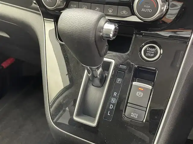 日産 セレナ ハイウェイスター V 滋賀県 2021(令3)年 7.8万km ダークメタルグレー 禁煙車/純正ナビ/CD/DVD/Bluetooth/フルセグテレビ/全方位カメラ/プロパイロット/両側パワースライドドア/革巻きステアリング/ETC2.0/コーナーセンサー/オートライト/ウィンカーミラー/ブレーキホールド