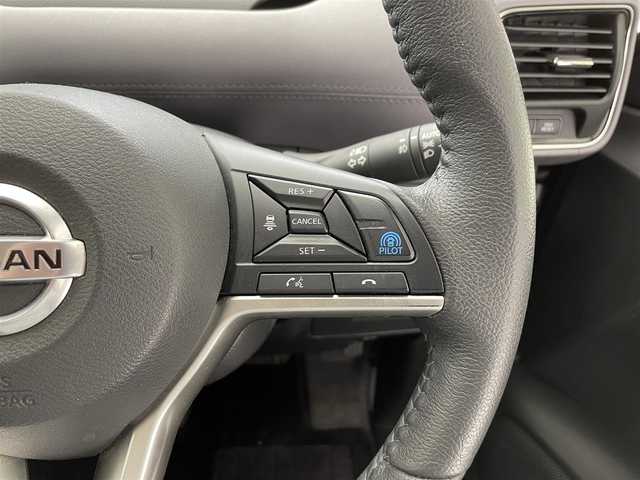 日産 セレナ ハイウェイスター V 滋賀県 2021(令3)年 7.8万km ダークメタルグレー 禁煙車/純正ナビ/CD/DVD/Bluetooth/フルセグテレビ/全方位カメラ/プロパイロット/両側パワースライドドア/革巻きステアリング/ETC2.0/コーナーセンサー/オートライト/ウィンカーミラー/ブレーキホールド