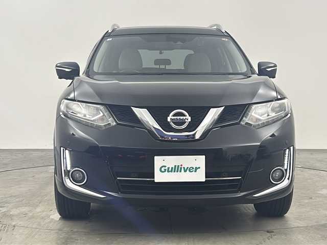 日産 エクストレイル モード・プレミア 兵庫県 2016(平28)年 7万km ダイヤモンドブラック ・純正ナビ/Bluetooth/CD/DVD/TV/・全方位カメラ/・前後ドライブレコーダー/・ビルドインETC2.0/・前後コーナーセンサー/・クルーズコントロール/・パーキングアシスト/・盗難防止装置/・エマージェンシーブレーキ/・革シート/・シートヒーター（D席＋N席）/・ステアリングリモコン/・社外18インチアルミホイール/・LEDヘッドライト/・オートライト/・スマートキー/・アイドリングストップ/・Wエアバッグ/・純正フロアマット