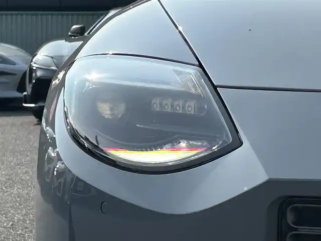 日産 フェアレディ Ｚ バージョンS 埼玉県 2024(令6)年 0.2万km ステルスグレー/スーパーブラック ワンオーナー/外部検査済み/6MTモデル/登録時走行1608km/ボディカラー：ステルスグレーII/ツートンルーフ/純正ナビゲーション/Bluetooth/バックカメラ/フロアマット/純正3連メーター/専用RAYS鍛造19インチアルミ/レーダークルーズコントロール/衝突軽減ブレーキ/LEDヘッドライト/FRコーナーセンサー/スリップコントロール/スペアキー/新車保証書/取扱説明書