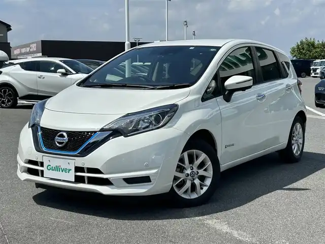 日産 ノート e－パワー X Vセレクション 奈良県 2020(令2)年 2.9万km ブリリアントホワイトパール 純正ナビ/DVD再生/フルセグテレビ/Bluetooth接続/デジタルインナーミラー/ETC/バックカメラ/プッシュスタート/レーンキープアシスト/アラウンドビューモニター/前後ドライブレコーダー/前後コーナーセンサー/スペアキー/純正フロアマット/純正AW