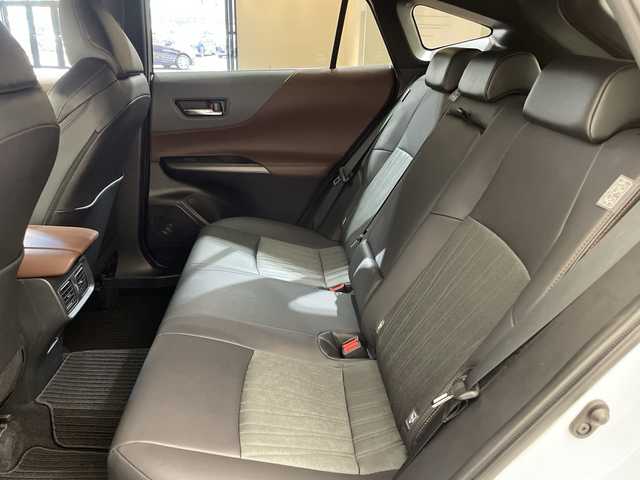 トヨタ ハリアー Z 愛媛県 2023(令5)年 2.6万km プラチナホワイトパールマイカ メーカーナビ/(Bluetooth/フルセグ/USB)/全周囲カメラ/レーダークルーズコントロール/ドライブレコーダー/衝突被害軽減ブレーキ/レーンキープアシスト/コーナーセンサー/ブラインドスポットモニター/電動リアゲート/ETC/LEDヘッドライト/オートマチックハイビーム/オートライト