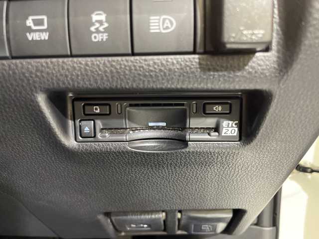 トヨタ ハリアー Z 愛媛県 2023(令5)年 2.6万km プラチナホワイトパールマイカ メーカーナビ/(Bluetooth/フルセグ/USB)/全周囲カメラ/レーダークルーズコントロール/ドライブレコーダー/衝突被害軽減ブレーキ/レーンキープアシスト/コーナーセンサー/ブラインドスポットモニター/電動リアゲート/ETC/LEDヘッドライト/オートマチックハイビーム/オートライト