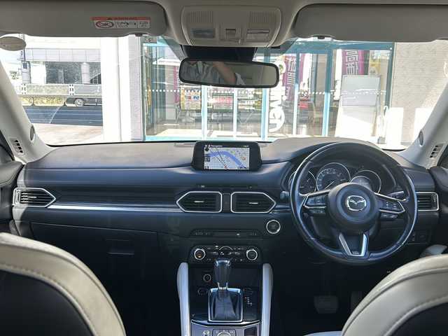 マツダ ＣＸ－５ XD Lパッケージ 愛知県 2017(平29)年 8.8万km ソウルレッドクリスタルM 登録時走行距離８７６２０km/純正8.8インチMAZDAコネクトHDDナビ/（Bluetooth/フルセグTV/DVD/USB)/バックカメラ/サイドビューモニター/パーキングセンサー/BOSEスピーカー/I-ACTIVSENSE/プリクラッシュセーフティー/レーンキープアシスト/ブラインドスポットモニター/リヤクロストラフィックアラート/レーダークルーズコントロール/誤発進抑制機能（前後）/ドライバーアテンションアラート/アダブティブヘッドライト/標識認識機能/サンルーフ/前後シートヒーター/ステアリングヒーター/前席パワーシート/パワーリアゲート/電子パーキング/オートホールド/純正ETC/白革シート/革巻きステアリング/マルチインフォメーションディスプレイ/スマートキー/（スペアキー×１）/取説